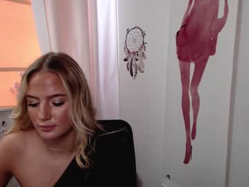 Naked cam girl shy_zorii image #1402325