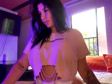Naked cam girl amy_queen7 image #1152195