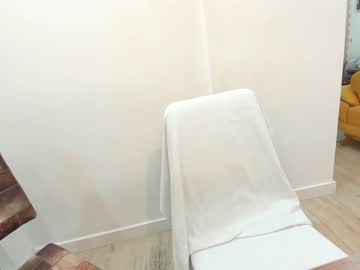 Naked cam girl ehotlovea image #2963135