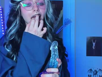 Naked cam girl salemhex image #3869265
