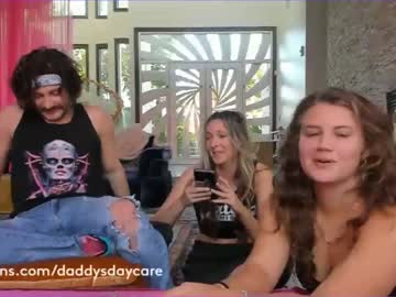 Naked cam girl daddy_daycare_ image #3443005