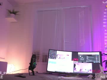 Naked cam girl lil_eva image #2467062