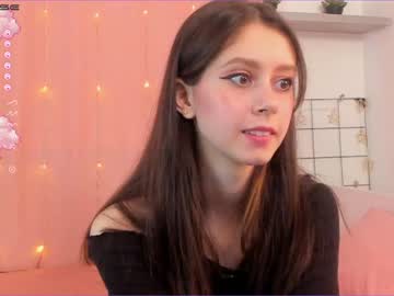 Naked cam girl alliesmiths image #2120544