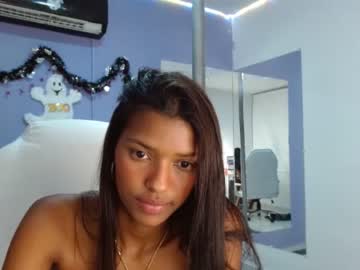 Naked cam couple scarllet_ebony image #2909374