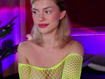 Naked cam girl bunnylia image #2192953