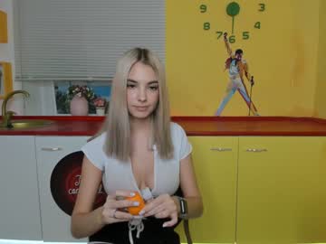 Naked cam girl amelia__williams image #550004