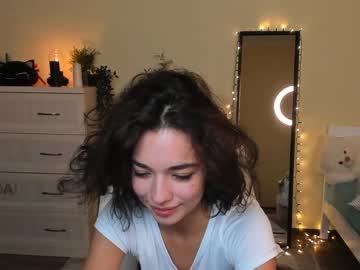 Naked cam girl ella_flar_ image #2797526