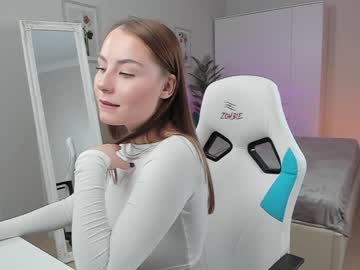 _little_lucy naked cam