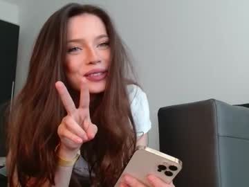 Naked cam girl isia_slay image #2157610