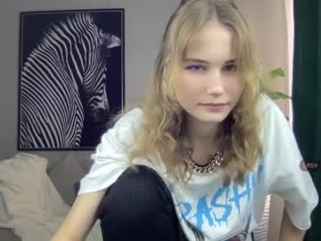 Naked cam girl pae0n1a image #2721986