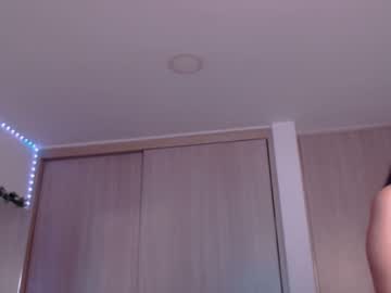 Naked cam girl charlotte114 image #2362530