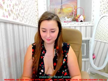 Naked cam girl lola_shy_ image #182966