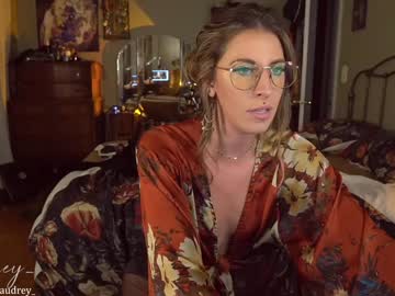 Naked cam girl audrey_ image #2607702