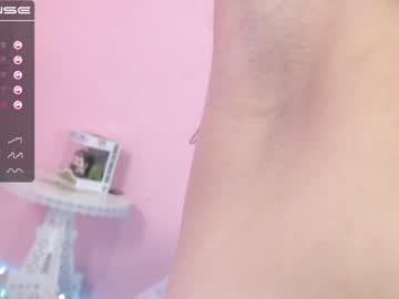 Naked cam girl little_effy18 image #1191546