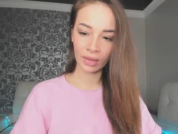 Naked cam girl strawberry_donut image #3468652