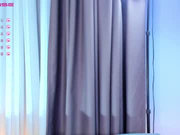 Naked cam girl max_level image #636059