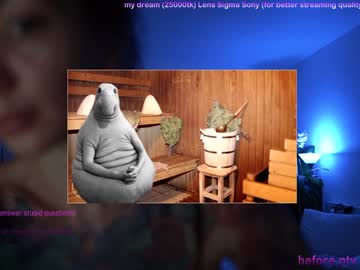 Naked cam girl kronniekray image #967485