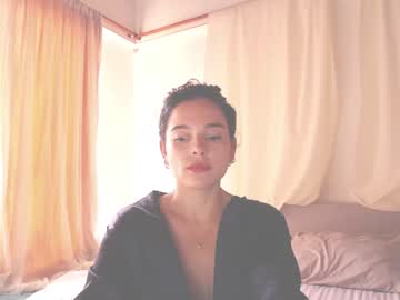 Naked cam girl kendalltyler image #2483832