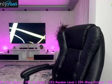 Naked cam girl haileygrx image #1485444