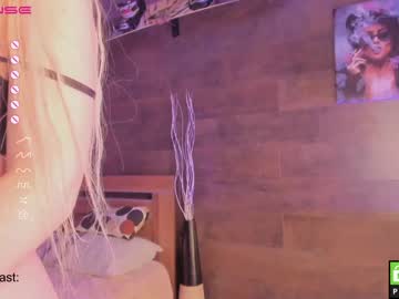 Naked cam girl yolandabertha image #3861129