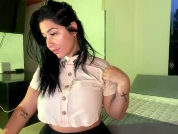 Naked cam girl amy_queen7 image #1352360