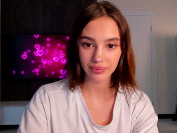 Naked cam girl angella_kleee image #2737208
