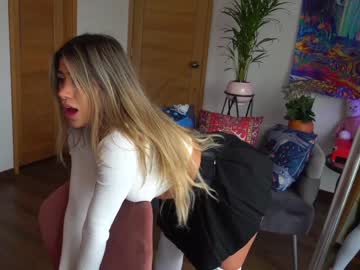 Naked cam girl beyllove_d image #1051265