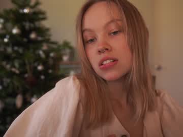 Naked cam girl bibi_it_is image #3402562