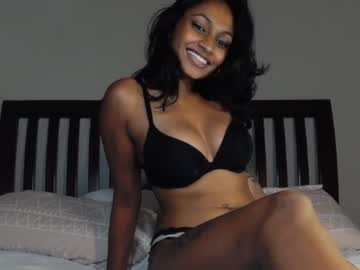 Naked cam girl xzaramx image #2490616