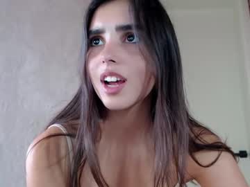 Naked cam girl nika_la image #2473733