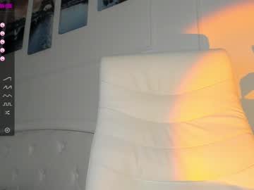 Naked cam girl hee_jin image #209316
