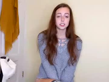 Naked cam girl _heytheredelilah image #2977602