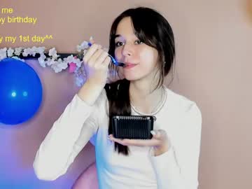 Naked cam girl emmi_sunshine image #3945287