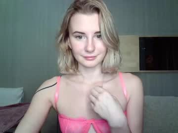 Naked cam girl cherry_juice_ image #557878