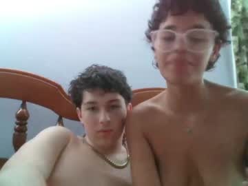 Naked cam couple strawberrybae2 image #3002523