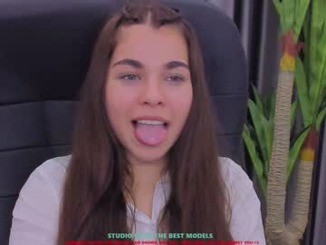 Naked cam girl lilu_coy image #874404