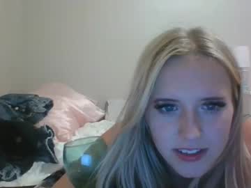 Naked cam girl winewitch69 image #3939433
