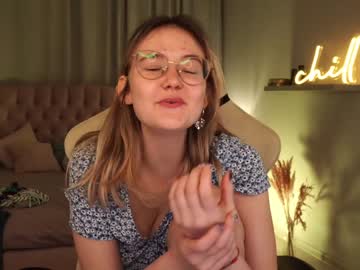 eri_hana naked cam