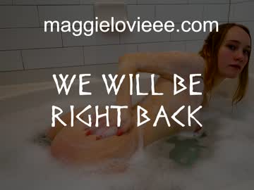 Naked cam girl maggielovieee image #2400537