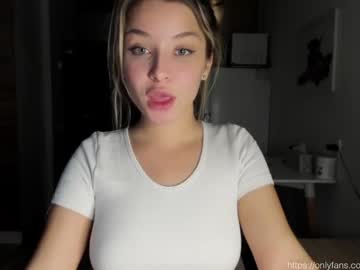 Naked cam girl sun_shine_baby image #2591451