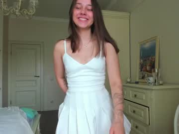Naked cam girl eleonora_linn image #2171295