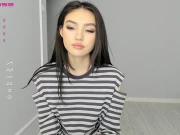 Naked cam girl loko_chi image #3722389