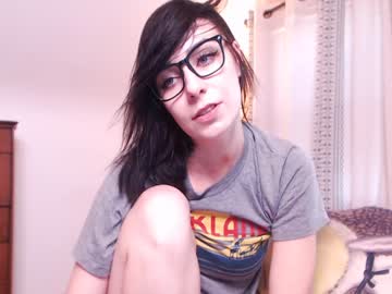 Naked cam girl eeeveee image #342238