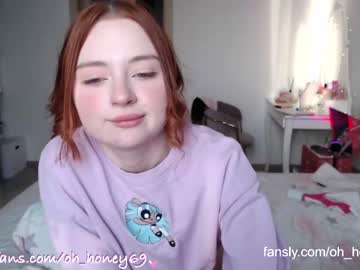 Naked cam girl honey_devildoll image #3219205