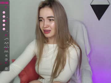 Naked cam girl yourvirusqueen_ image #2162345