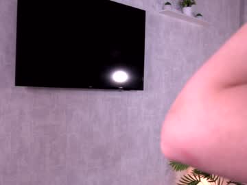 ellys_ naked cam
