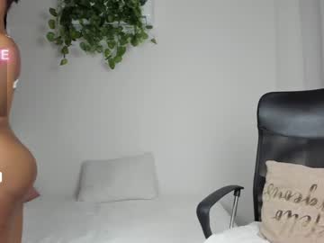 Naked cam girl catta_cat18 image #2679429