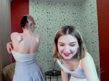 Naked cam couple elis__bae image #3526653