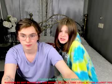 Naked cam couple karolina_coy image #1657037