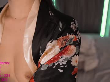 Naked cam girl lindamei image #2540451